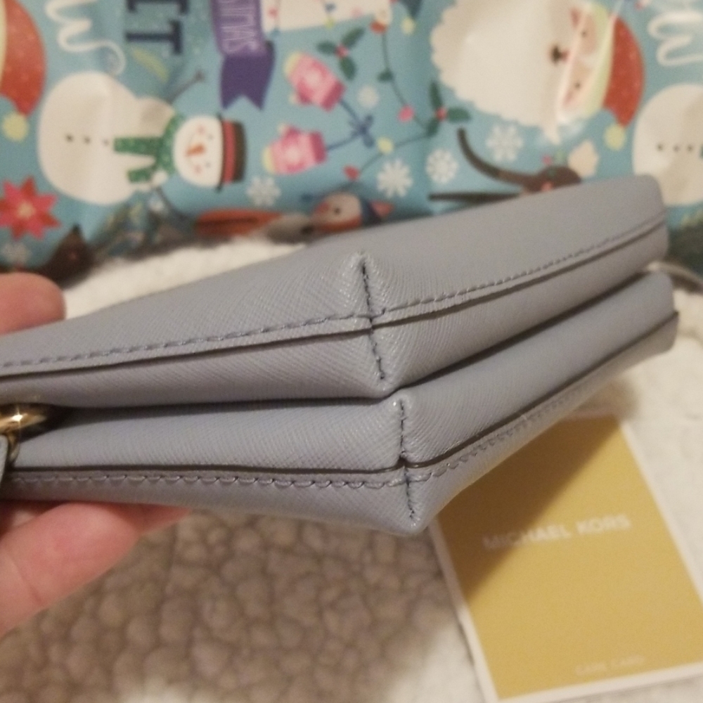 Michael Kors leather wristlet - Picture 7 of 8